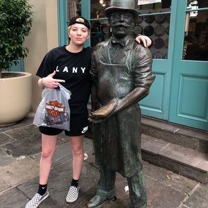 Meet your Posher, Vivienne